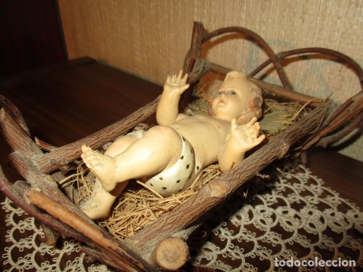 Antig&uuml;edades: ni&ntilde;o Jes&uacute;s de cuna de Olot - Foto 2