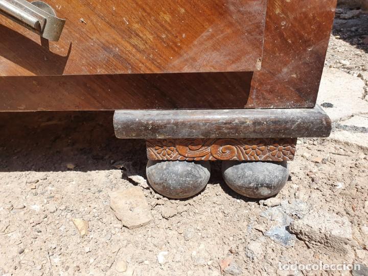 Antig&uuml;edades: Antiguo cofre o baul - Foto 3