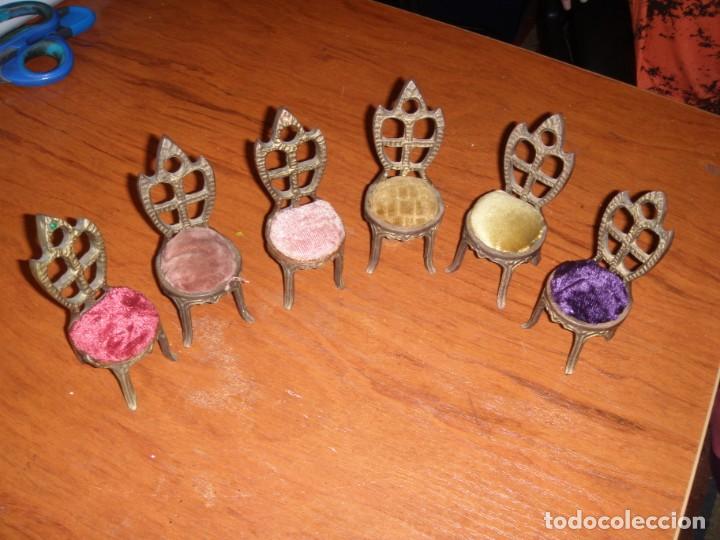 Antig&uuml;edades: 6 SILLAS DE BRONCE 10 CM DE ALTO - Foto 2