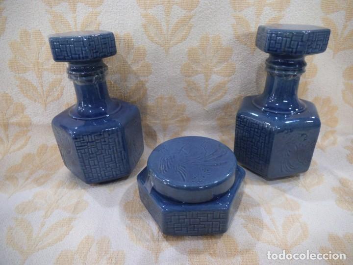 Antig&uuml;edades: JUEGO DE TOCADOR EXAGONAL AZUL - Foto 1