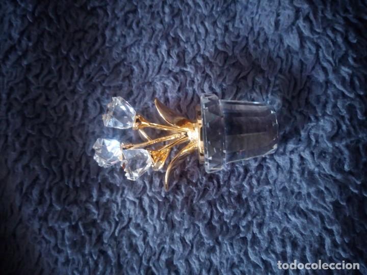 Antigüedades: Pequeña maceta con flores de cristal swarovski,autentica. - Foto 4 - 211698044