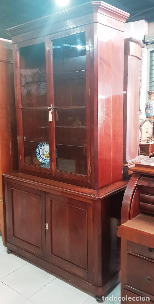 Antig&uuml;edades: Gran Aparador de Caoba - Foto 5