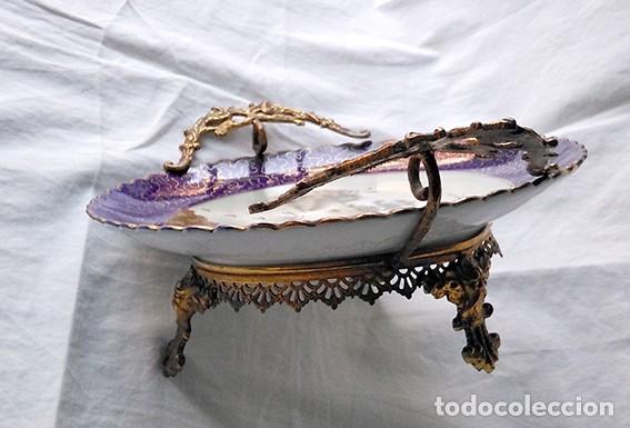 Antig&uuml;edades: Centro esmaltado engarzado en bronce. S. XIX - Foto 4