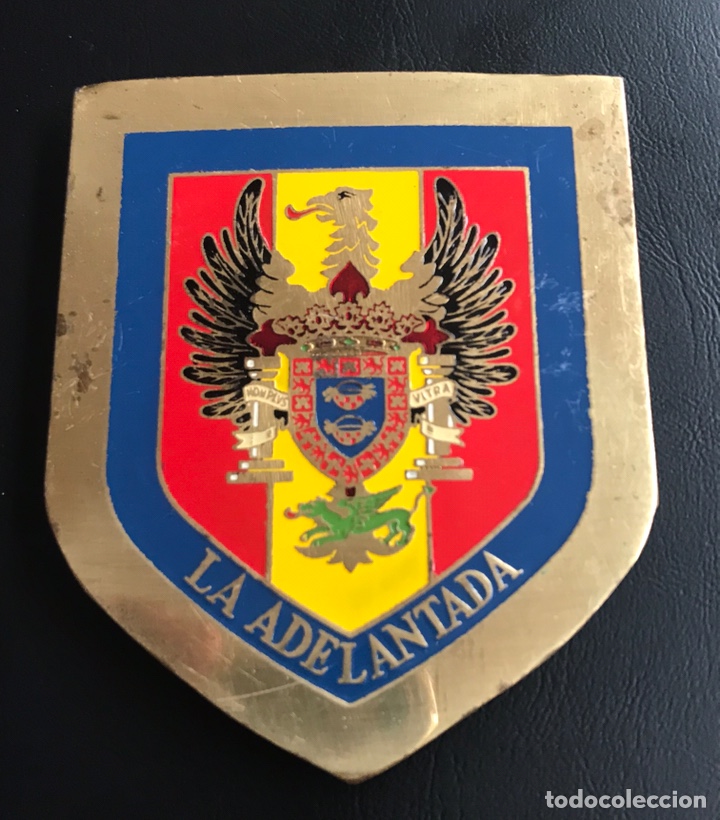 Antig&uuml;edades: PLACA DE BRAZO LA ADELANTADA COMANDANCIA MILITAR DE MELILLA