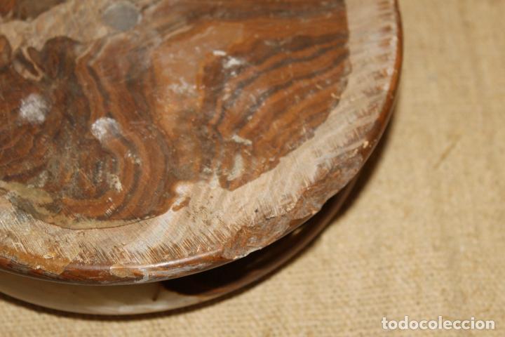 Antig&uuml;edades: peana de onix para figura - Foto 3