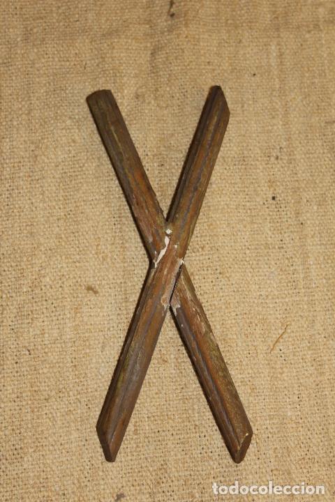 Antig&uuml;edades: cruz de madera - Foto 5
