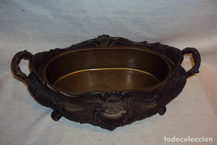 Antig&uuml;edades: Centro de mesa en bronce - Foto 2