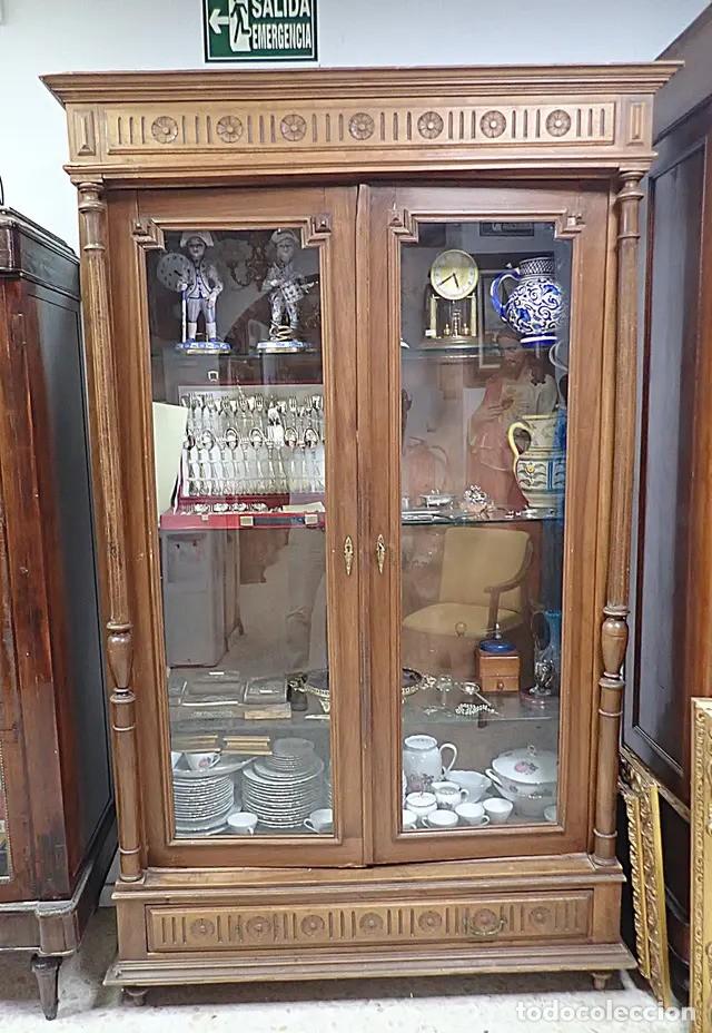 vitrina en madera y cristal antigua - Compra venta en todocoleccion