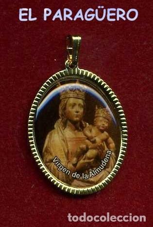 Antig&uuml;edades: MEDALLA ORO DE LA VIRGEN DE LA ALMUDENA - N&ordm;31 - Foto 1