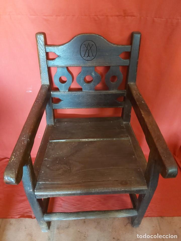 Antig&uuml;edades: Sill&oacute;n antiguo de despacho de l&iacute;neas sencillas. - Foto 2