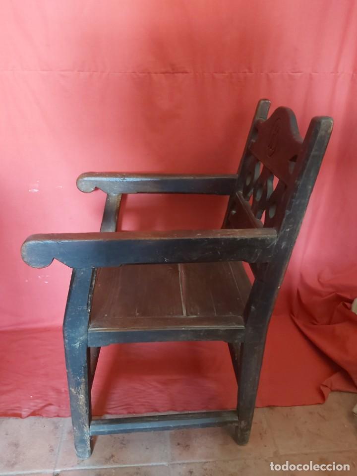 Antig&uuml;edades: Sill&oacute;n antiguo de despacho de l&iacute;neas sencillas. - Foto 5
