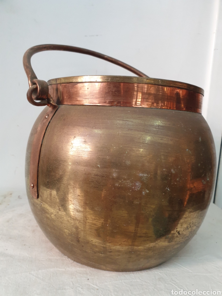Antig&uuml;edades: Olla con asa de cobre - Foto 3