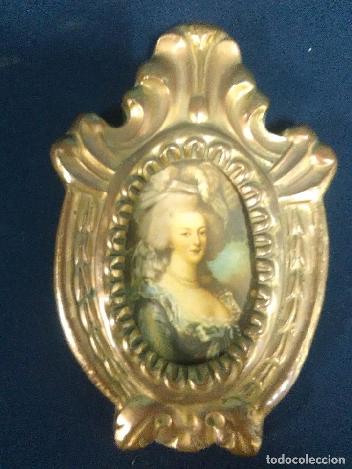 Antig&uuml;edades: PEQUE&Ntilde;O MARCO DE BRONCE DORADO - Foto 1