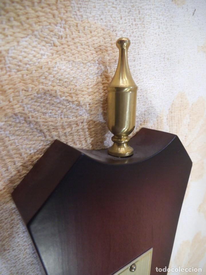 Antig&uuml;edades: BAR&Oacute;METRO-TERM&Oacute;METRO DE MADERA. - Foto 5