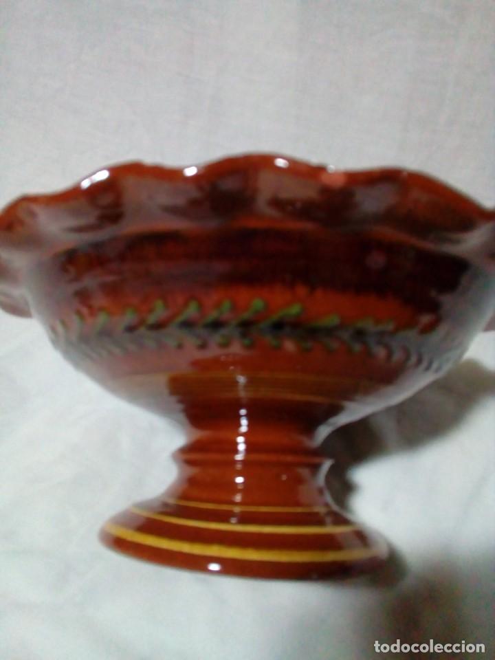 Antig&uuml;edades: centro de mesa de ceramica - Foto 2