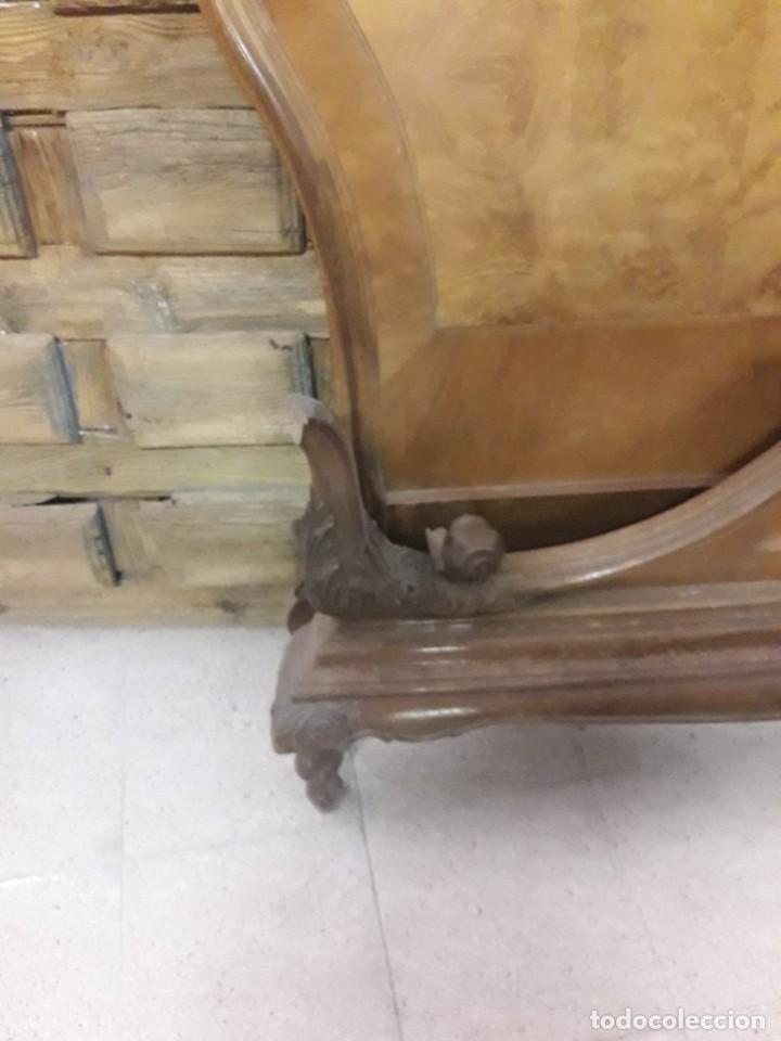 Antig&uuml;edades: cama de matrimonio - Foto 2