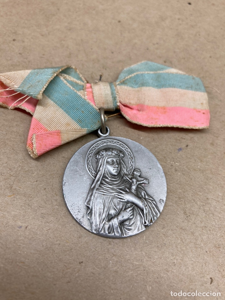 Antig&uuml;edades: Medalla religiosa de metal - Foto 1