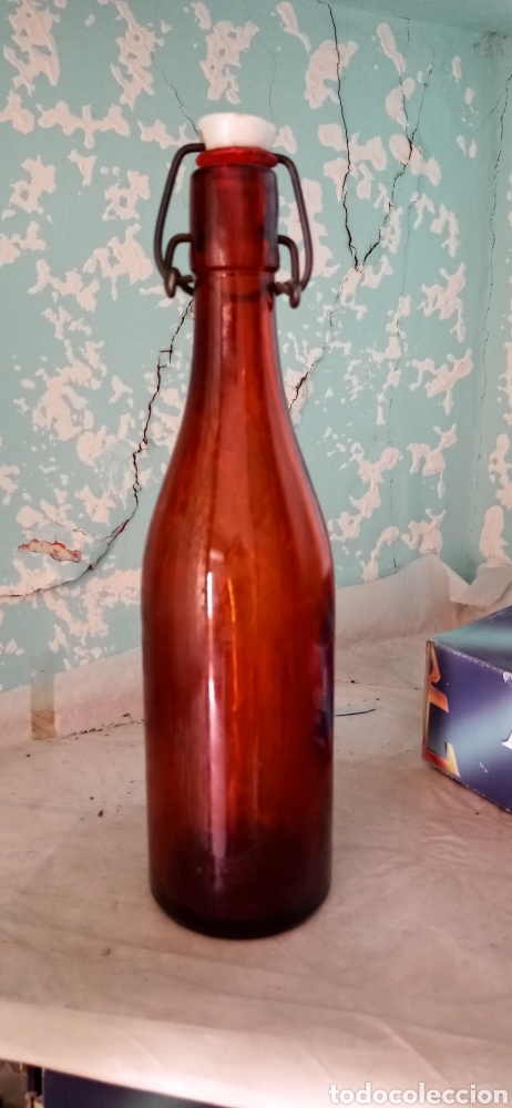 Antig&uuml;edades: Antigua botella de vidrio - Foto 1