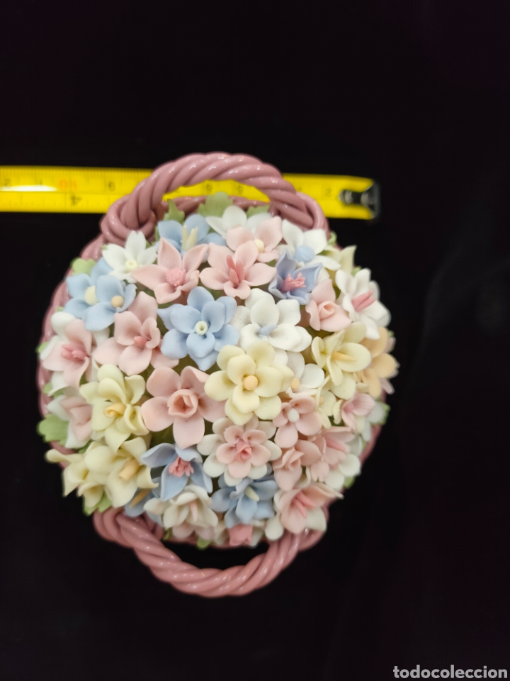 Antig&uuml;edades: Cesta de flores de porcelana - Foto 11