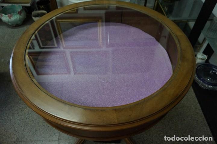 Antig&uuml;edades: Mesa vitrina de joyer&iacute;a - Foto 3