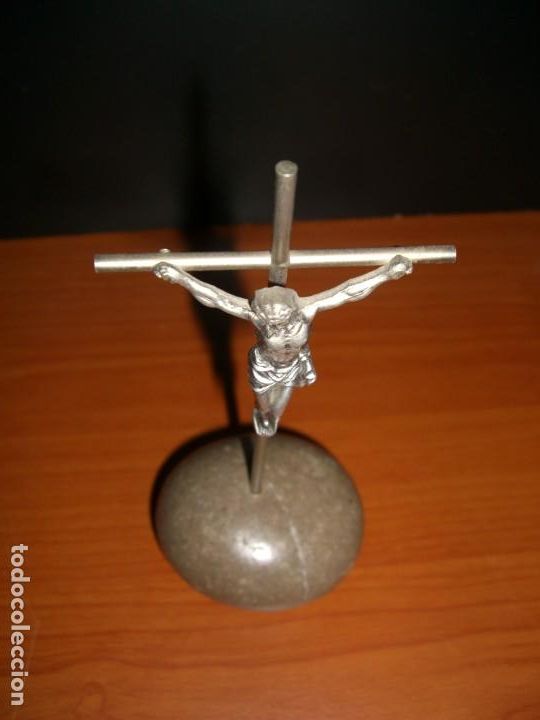 Antig&uuml;edades: CRUCIFIJO PISAPAPELES - Foto 2