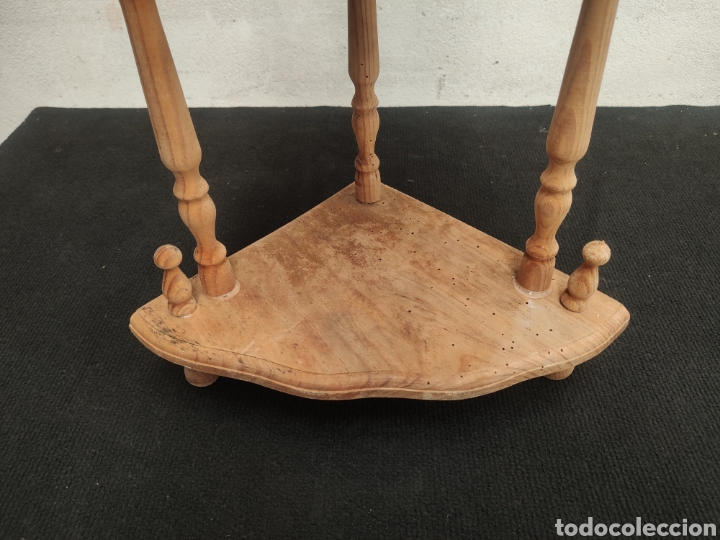 Antig&uuml;edades: REPISA ESQUINERA DE MADERA - Foto 2