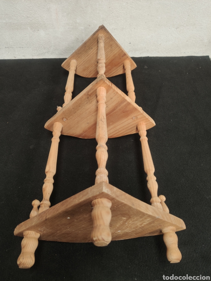 Antig&uuml;edades: REPISA ESQUINERA DE MADERA - Foto 5