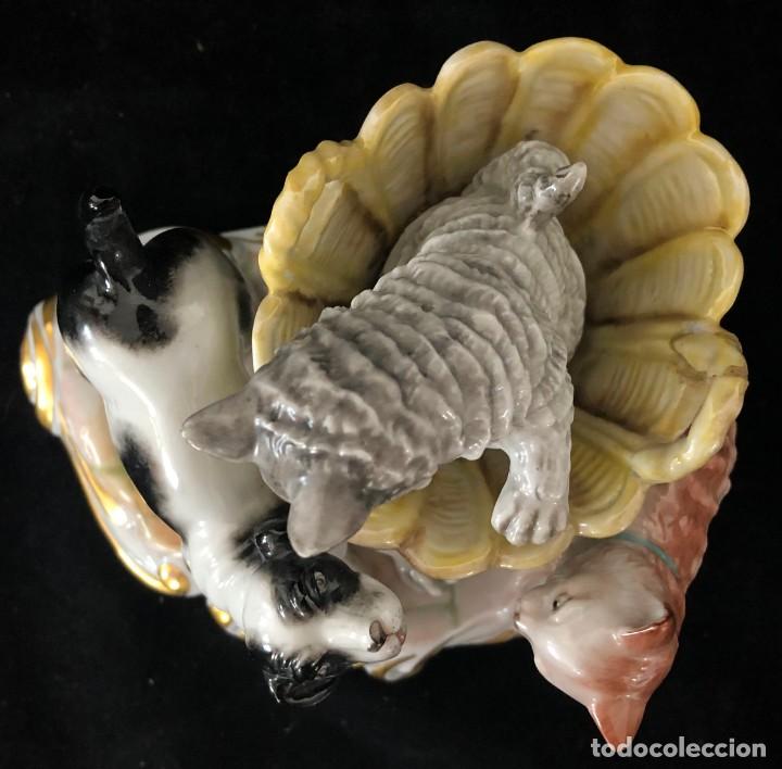 Antig&uuml;edades: PERRO Y 2 GATOS DE PORCELANA - Foto 4