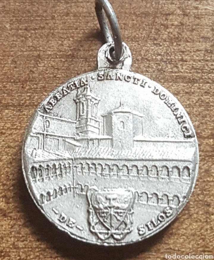 Antig&uuml;edades: Medalla Dominicus de Silos - Foto 2