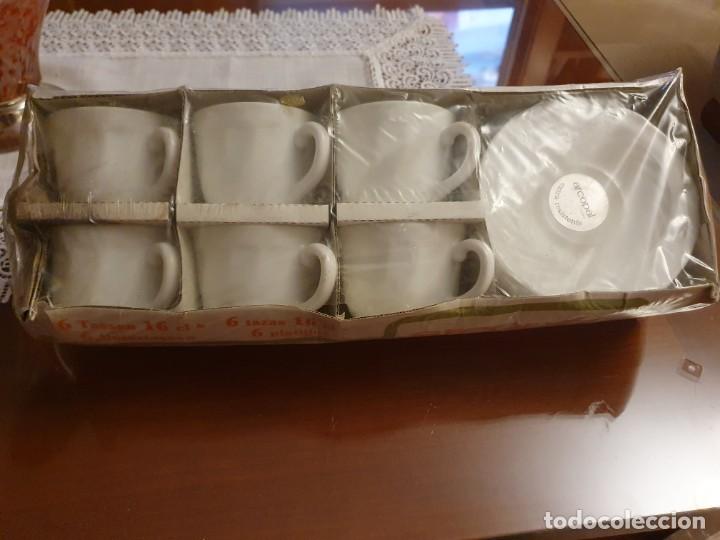 Antig&uuml;edades: Juego de tazas para cafe arcopal - Foto 1