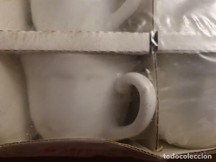 Antig&uuml;edades: Juego de tazas para cafe arcopal - Foto 2