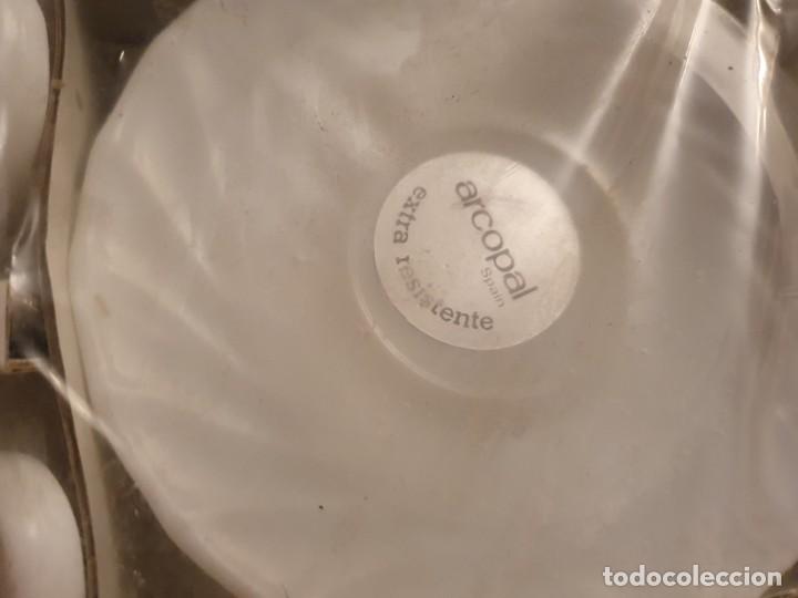 Antig&uuml;edades: Juego de tazas para cafe arcopal - Foto 3
