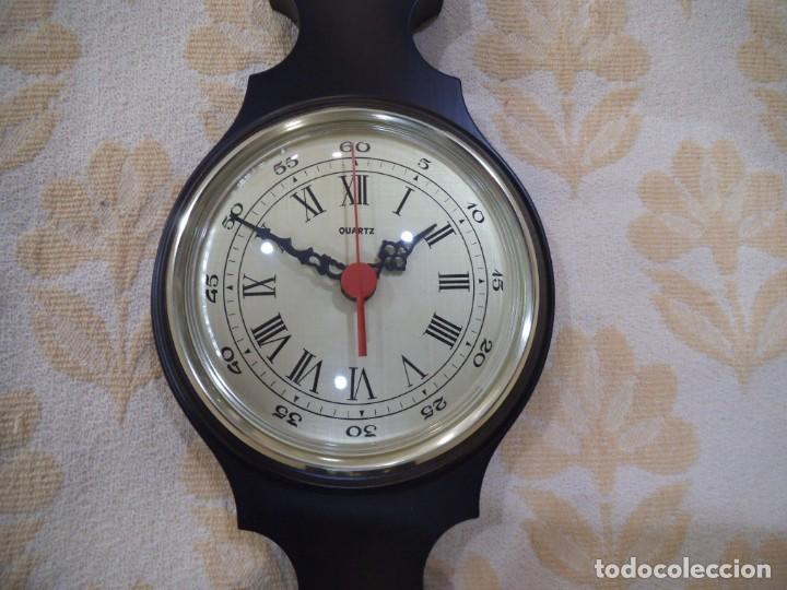 Antig&uuml;edades: BAR&Oacute;METRO-RELOJ DE MADERA - Foto 4