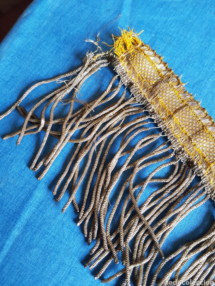 Antig&uuml;edades: Gal&oacute;n con flecos oro - Foto 2
