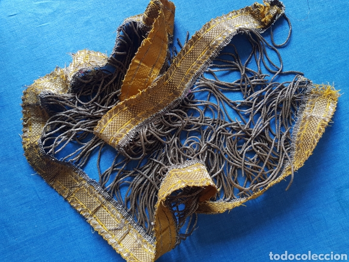 Antig&uuml;edades: Gal&oacute;n con flecos oro - Foto 3