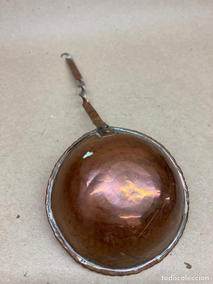 Antig&uuml;edades: Cuchara de bronce - Foto 2