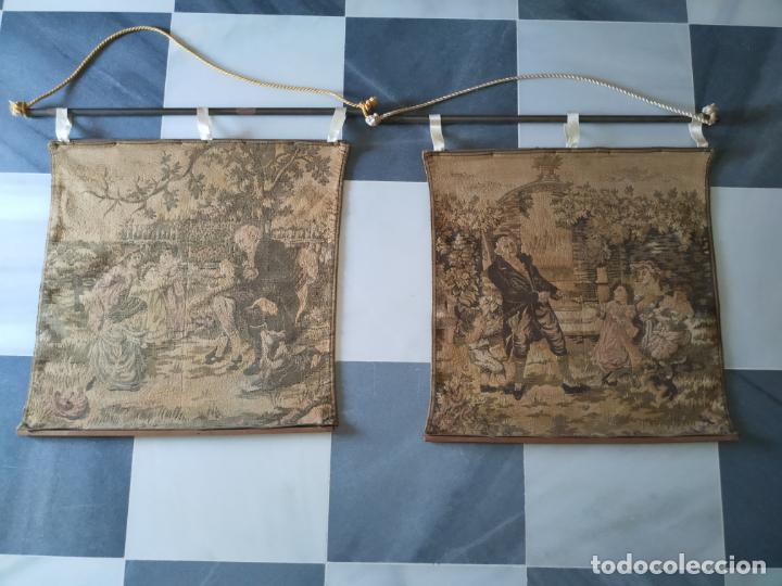 Antig&uuml;edades: Antigua pareja de tapices - Foto 1