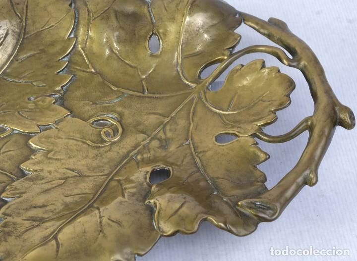 Antig&uuml;edades: Centro en bronce dorado - Foto 3