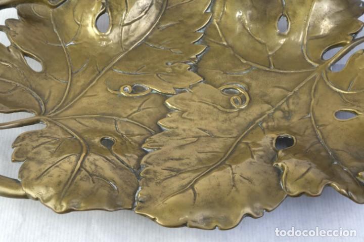Antig&uuml;edades: Centro en bronce dorado - Foto 5
