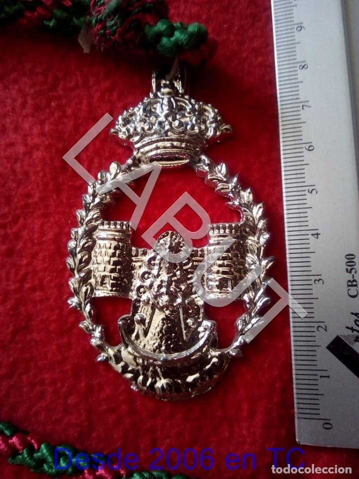 Antig&uuml;edades: Medalla HERMANDAD La Algaba ? Sevilla CJ1 - Foto 1