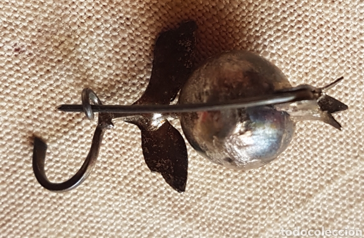 Antig&uuml;edades: Antiguo broche plata Granada - Foto 2