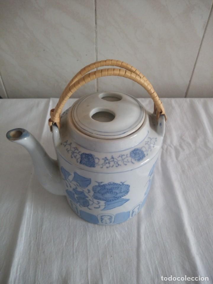 Antig&uuml;edades: Original tetera de porcelana china. - Foto 2