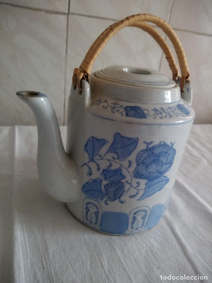 Antig&uuml;edades: Original tetera de porcelana china. - Foto 3