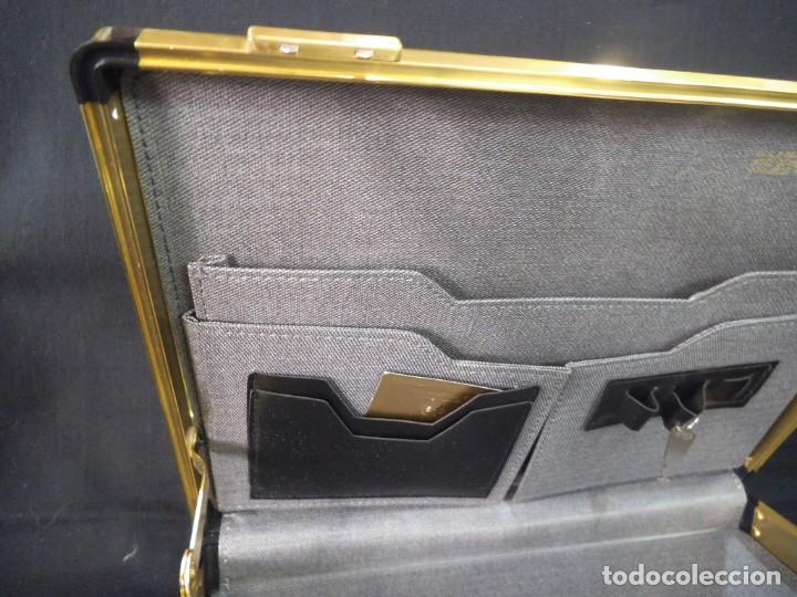 Antig&uuml;edades: MALET&Iacute;N ALUMINIO -DORADO- - Foto 6