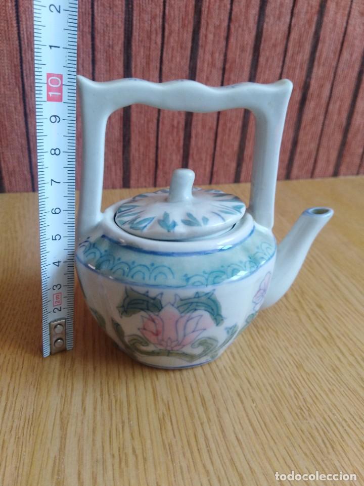 Antig&uuml;edades: Tetera de porcelana (630) - Foto 3