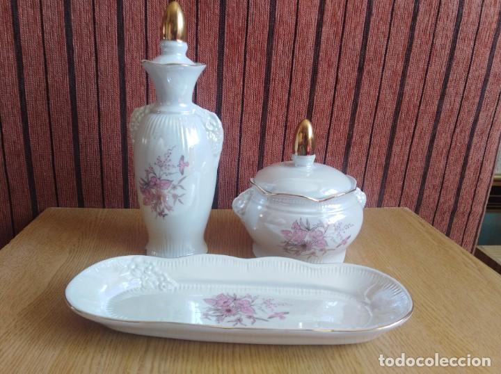Antig&uuml;edades: Tres piezas de tocador. (630) - Foto 1