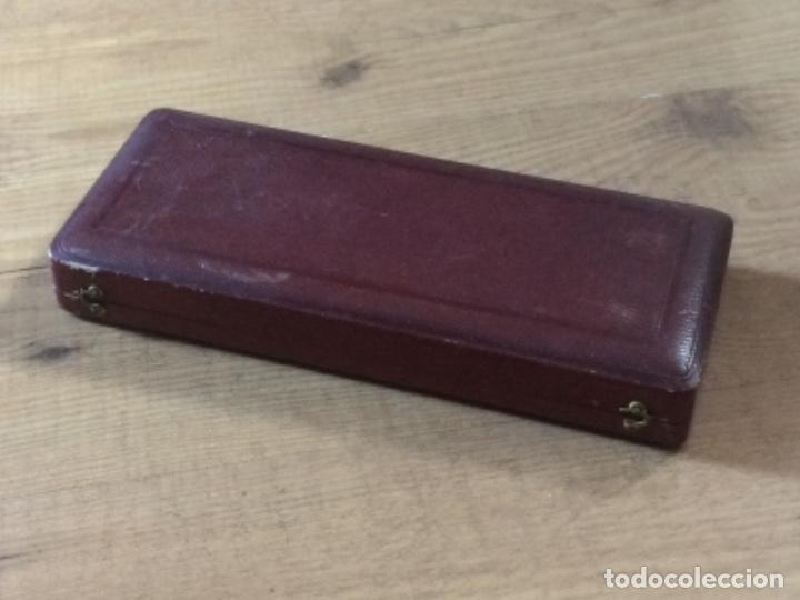Antig&uuml;edades: ANTIGUO ESTUCHE PARA CUBIERTO DE SERVIR - Foto 1