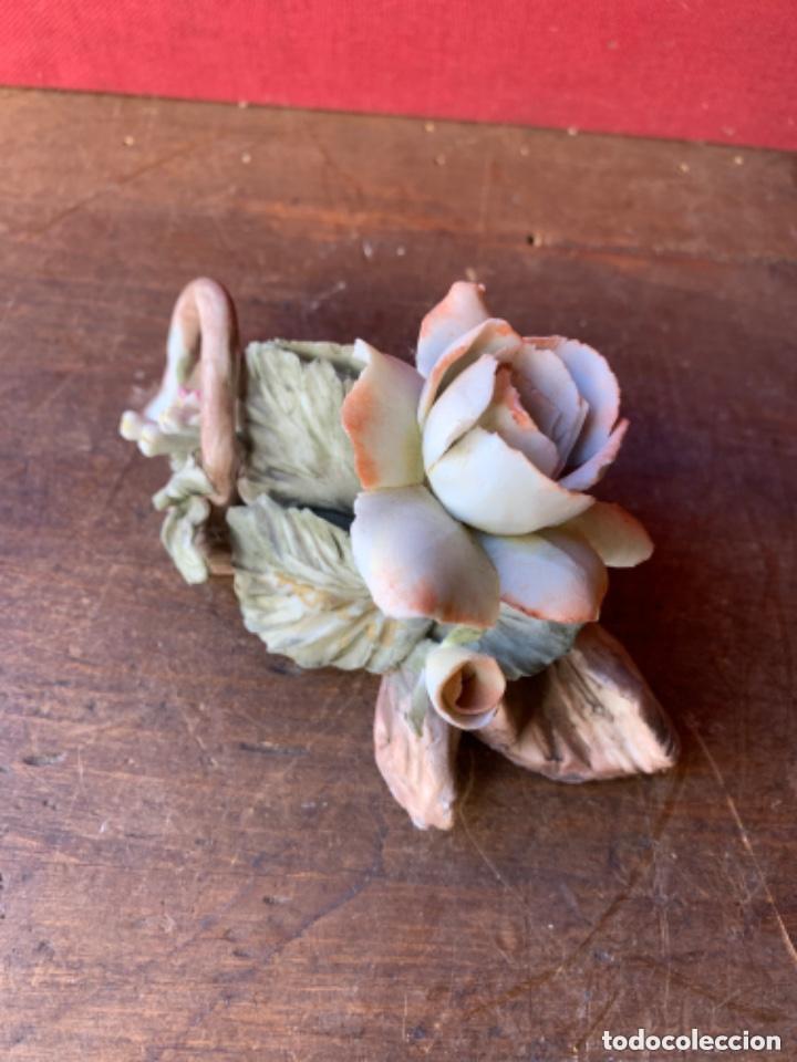 Antig&uuml;edades: FLOR DE PORCELANA CAMPODIMONTE - Foto 7