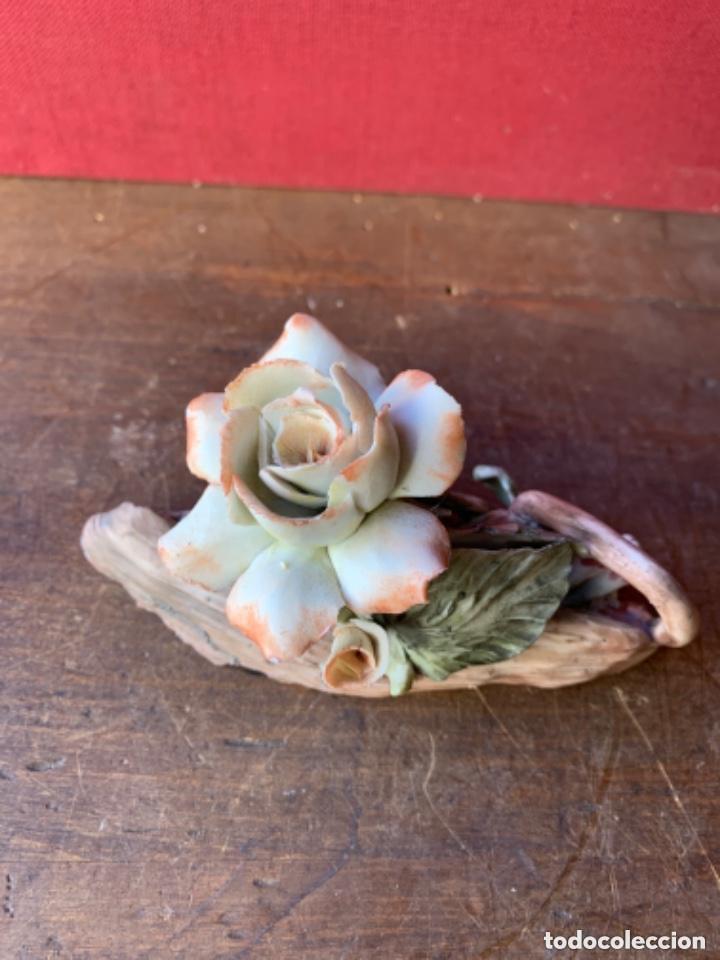 Antig&uuml;edades: FLOR DE PORCELANA CAMPODIMONTE - Foto 9