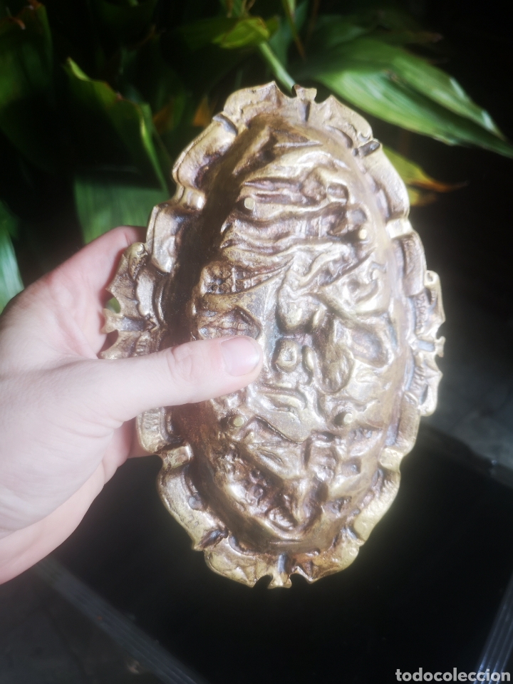 Antig&uuml;edades: Cenicero de bronce, escudo de Valencia - Foto 4